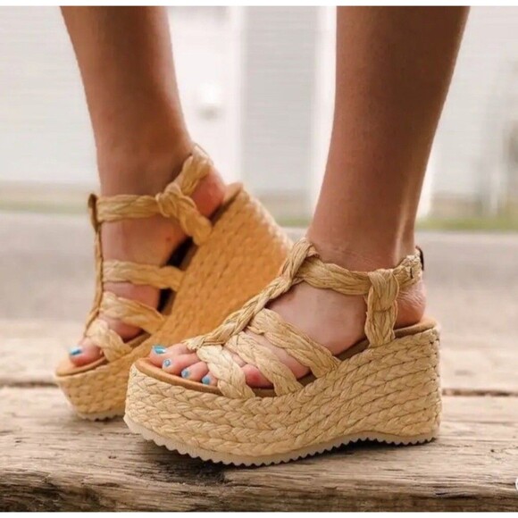 Free People Shoes - Free People Raffia Rendevous Platform Sandals Beige Braided Weave Shoes 39 US 9